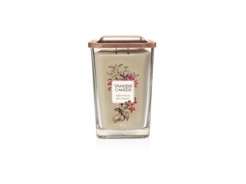 neuveden: YANKEE CANDLE Velvet Woods svíčka 553g, 2 knoty