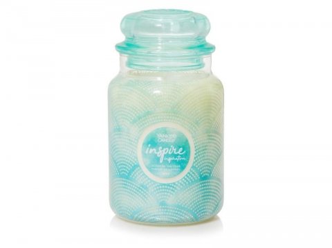 neuveden: YANKEE CANDLE Soty svíčka 625g