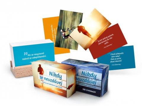 Chinmoy Sri: Nikdy se nevzdávej / Inspirace pro každodenní výzvy života - karty s dřevěn Chinmoy Sri: Nikdy se nevzdávej / Inspirace pro každodenní výzvy života - karty s dřevěn