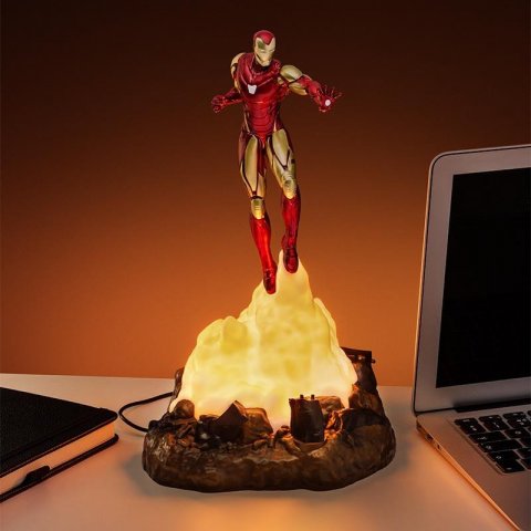neuveden: Iron Man Figurka svítící