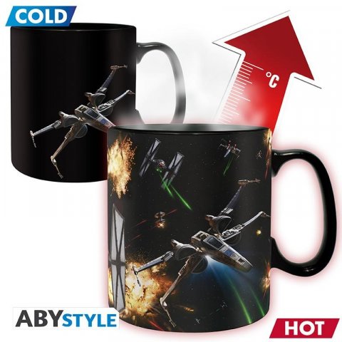 neuveden: Star Wars Měnící keramický hrnek 460 ml - Space Battle