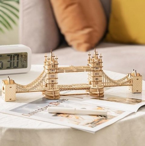 neuveden: NiXiM LED 3D puzzle/Tower Bridge s osvětlením “Night Edition” neuveden: NiXiM LED 3D puzzle/Tower Bridge s osvětlením “Night Edition”