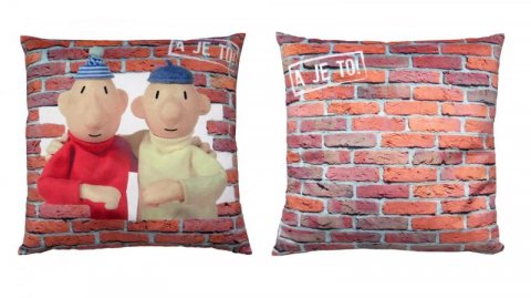 neuveden: Pat a Mat - Polštář oboustranný 30x30 cm / zeď