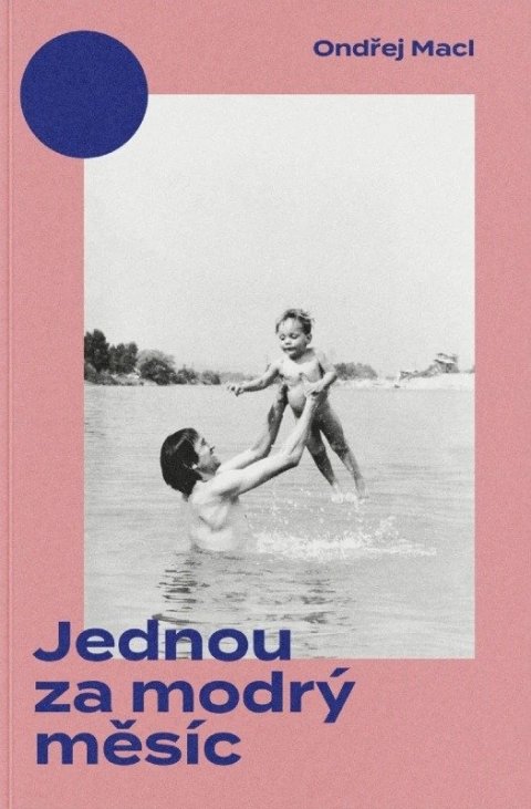 : Jednou za modrý měsíc
