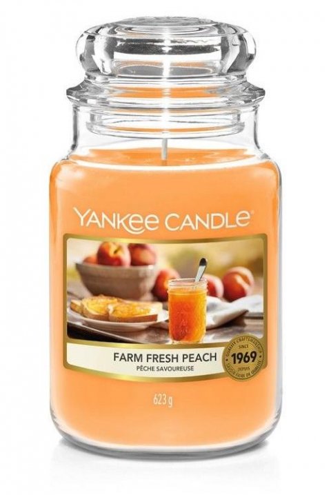 neuveden: YANKEE CANDLE Farm Fresh Peach svíčka 623g