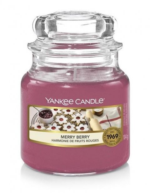 neuveden: YANKEE CANDLE Merry Berry svíčka 104g