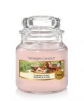 neuveden: YANKEE CANDLE Garden Picnic svíčka 104g