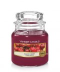 neuveden: YANKEE CANDLE Black Cherry svíčka 104g
