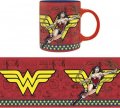 neuveden: DC Comics Hrnek: Wonder Woman 320 ml