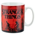 -: Stranger Things XL hrnek se samolepkou 500 ml