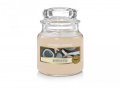 neuveden: YANKEE CANDLE Seaside Woods svíčka 104g