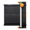 neuveden: Fiskars Titanium Řezačka papíru A4 s otočným nožem