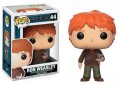 neuveden: Funko POP Movies: Harry Potter - Ron Weasley w/ Scabbers